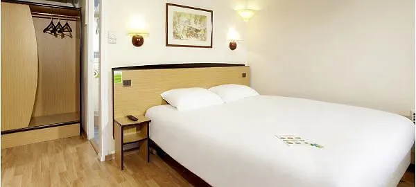 Kyriad Sud - Albasud מונטובן