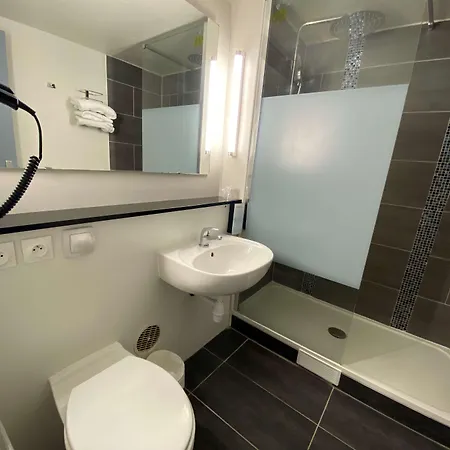 Kyriad Sud - Albasud Отель