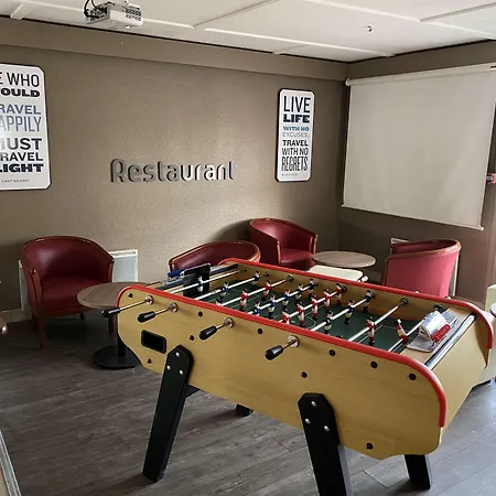 Kyriad Sud - Albasud