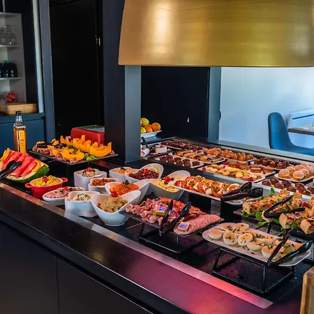 Kyriad Sud - Albasud 3* Монтобан