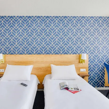 Kyriad Sud - Albasud 3*