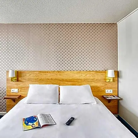 Hotel Kyriad Sud - Albasud 3*