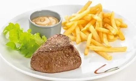 Отель Kyriad Sud - Albasud 3*